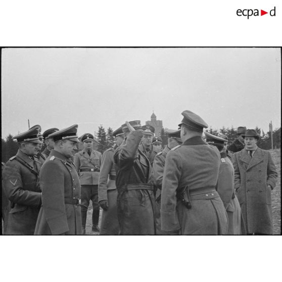 Le ministre Fritz Todt en visite sur la Ligne Siegfried.