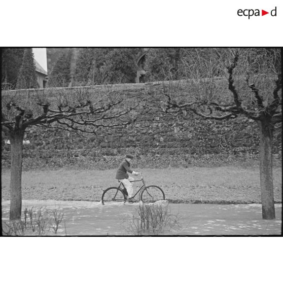 Le Rhin est sorti de son lit, la ville de Koblenz (Coblence) est inondée.