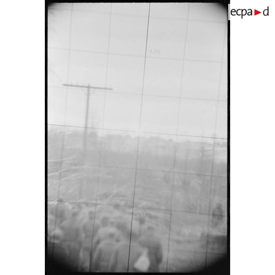 Vision à travers le télémètre d'un Nashorn d'un Schwere Panzerjäger Abteilung 519.