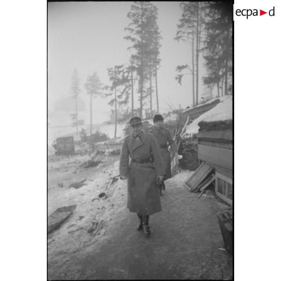 Sur le front de Witebsk, le général (Generalmajor) Mortimer von Kessel, commandant la 20e division blindée allemande (20.Panzer-Division).