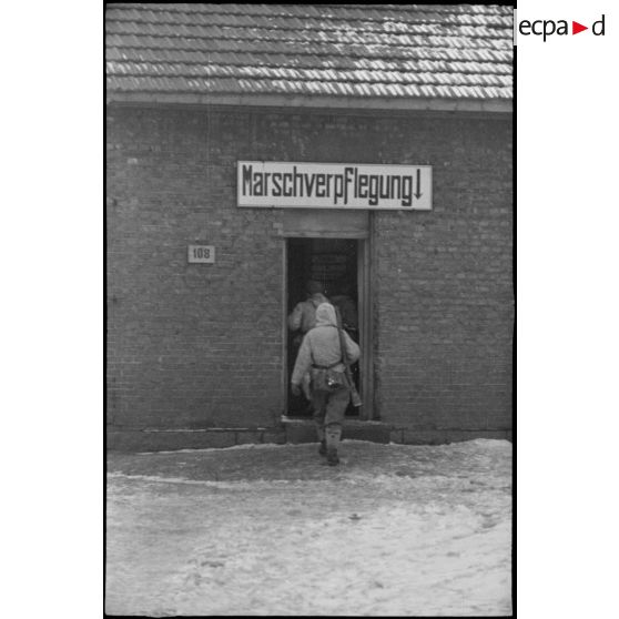 Activités de l'armée allemande à la gare de Vitebsk (Witebsk).