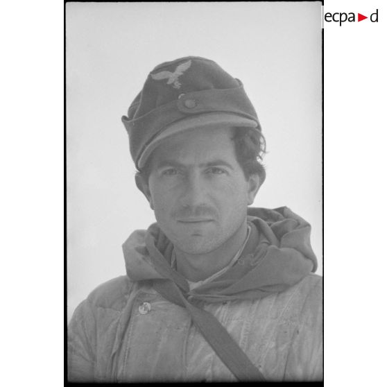 Fantassin de la 4e division d'infanterie de l'armée de l'Air allemande (4.Luft-Feld-Division).