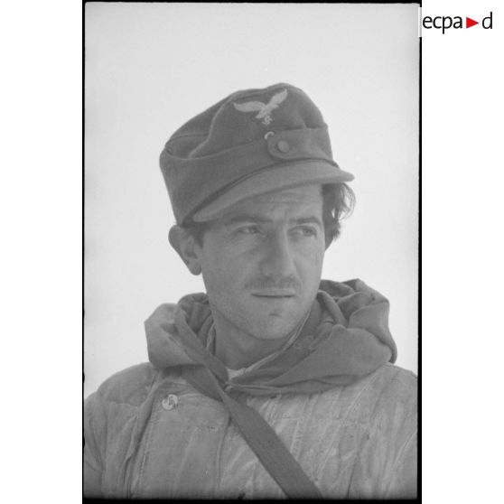 Fantassin de la 4e division d'infanterie de l'armée de l'Air allemande (4.Luft-Feld-Division).