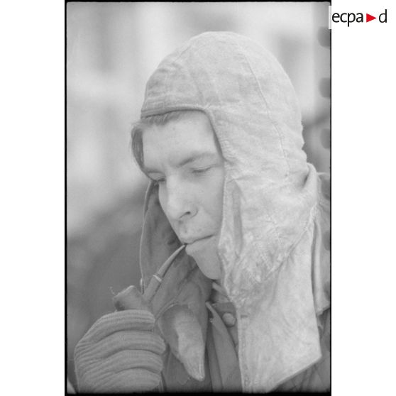 Fantassin de la 4e division d'infanterie de l'armée de l'Air allemande (4.Luft-Feld-Division).