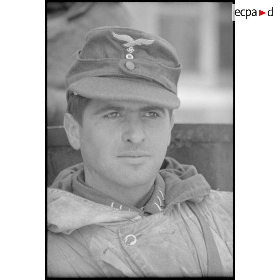 Fantassin de la 4e division d'infanterie de l'armée de l'Air allemande (4.Luft-Feld-Division).