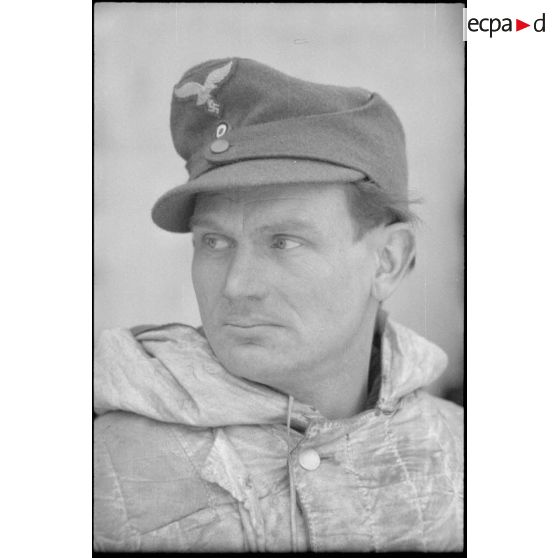 Fantassin de la 4e division d'infanterie de l'armée de l'Air allemande (4.Luft-Feld-Division).