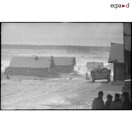 Un StuG III du 1er escadron du schwere Panzerjäger-Abteilung 519.