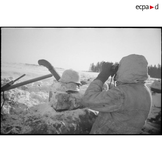 Observation depuis un abri allemand disposant d'un poêle comme en témoigne le tuyau.