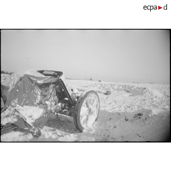 Une position antichar allemande dotée d'un canon de 5 cm PaK 38.