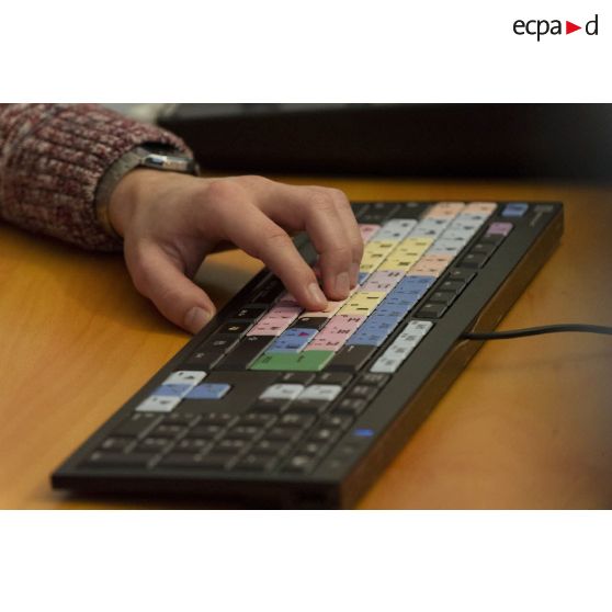 Service post-production de l'Etablissement de communication et de production audiovisuelle de la Défense.