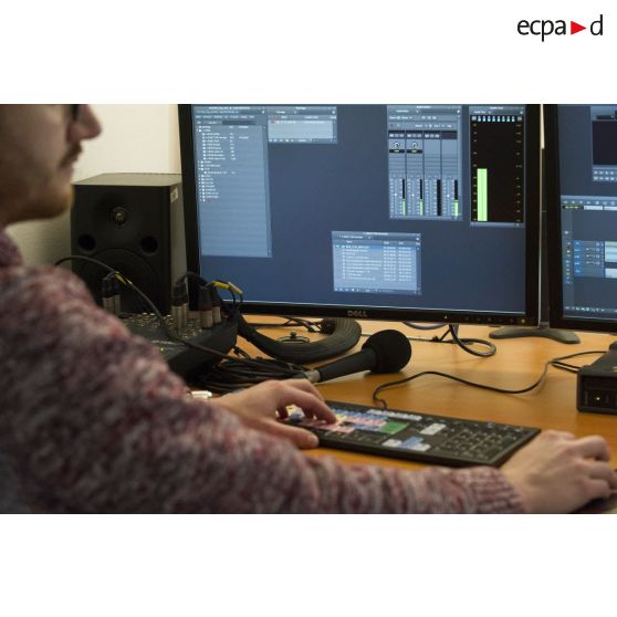 Service post-production de l'Etablissement de communication et de production audiovisuelle de la Défense.