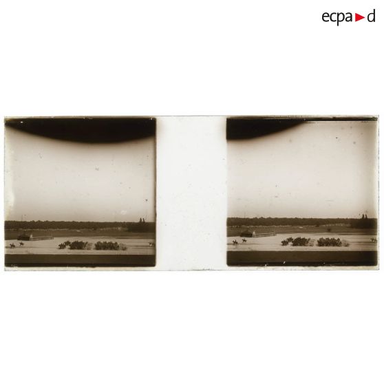 [Revue de Longchamp].<br>