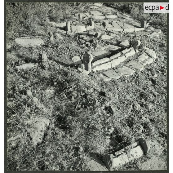 Bou Arbi après le 1er juillet 1962. Cimetière musulman. Tombes récentes. [légende d'origine]