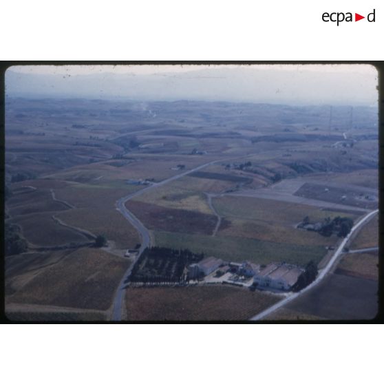 Les 4 chemins près de Boufarik. [légende d'origine]