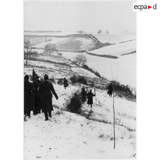 E[cole] M[ilitaire d']A[rtillerie]. Poitiers. Novembre 1937 - avril 1938. [légende d'origine]