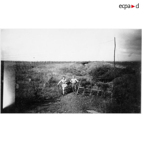 Drôle de guerre. Septembre 1939 - mai 1940. [légende d'origine]
