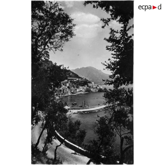 [Panorama sur Amalfi (Italie).]