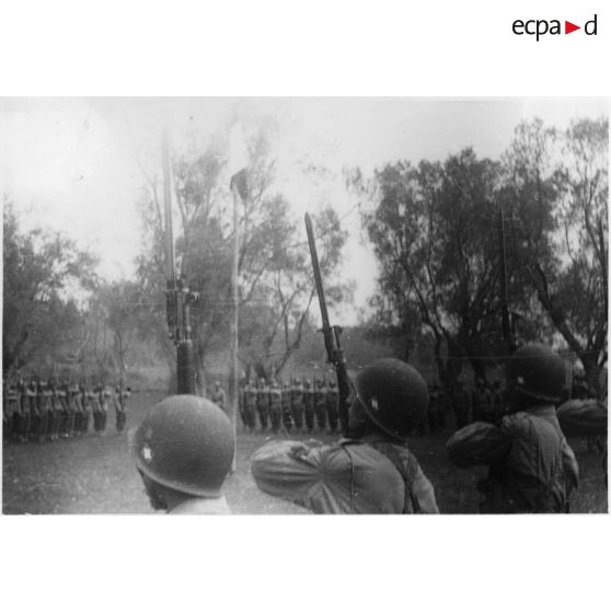 Repos en Italie. Avril 1944. [légende d'origine]