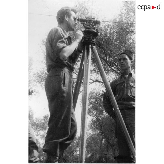 Dans le secteur du Garigliano. Mai 1944. [légende d'origine]
