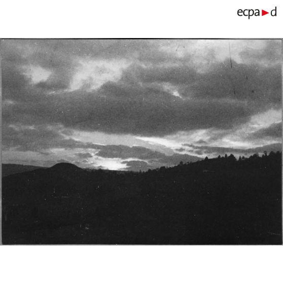 Sur le front des Vosges. Octobre - décembre 1944. [légende d'origine]