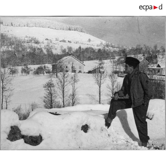 Sur le front des Vosges. Octobre - décembre 1944. [légende d'origine]