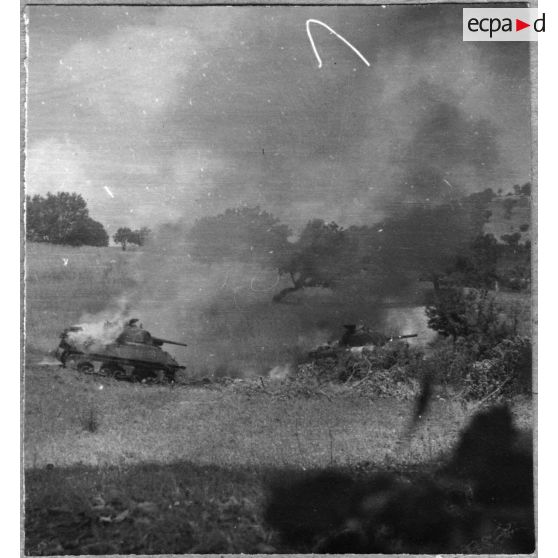 En route vers la libération de Sienne. Juin 1944. [légende d'origine]