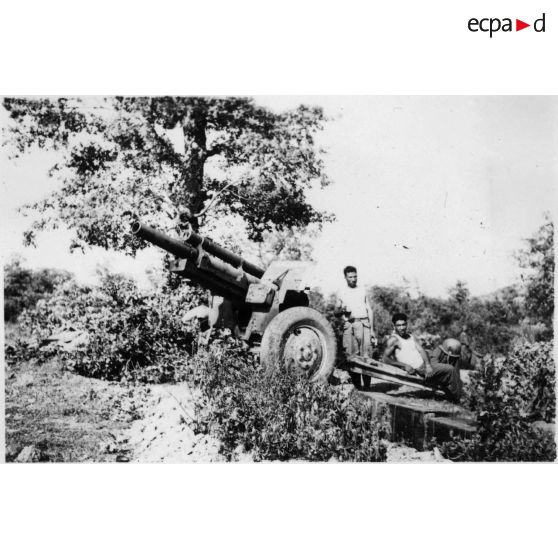 En route vers la libération de Sienne. Juin 1944. [légende d'origine]