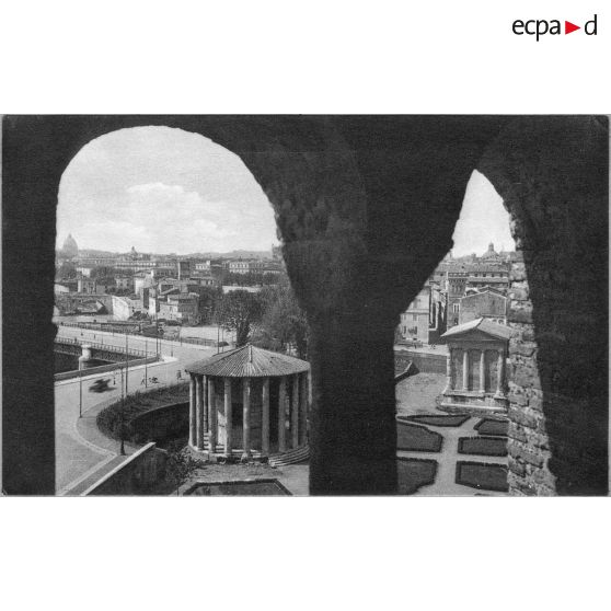 [Rome. Le temple d'Hercule Olivarius, ou temple d'Hercule Victor, et le temple de Portunus, sur le forum Boarium. Sans date.]