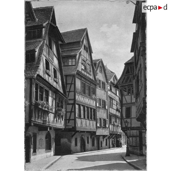 [Strasbourg. Le quartier de la Petite France. Rue du Bain-aux-Plantes. Sans date.]