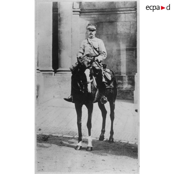 G. Britsch, officier d'état-major de corps d'armée de Lunéville. [légende d'origine]