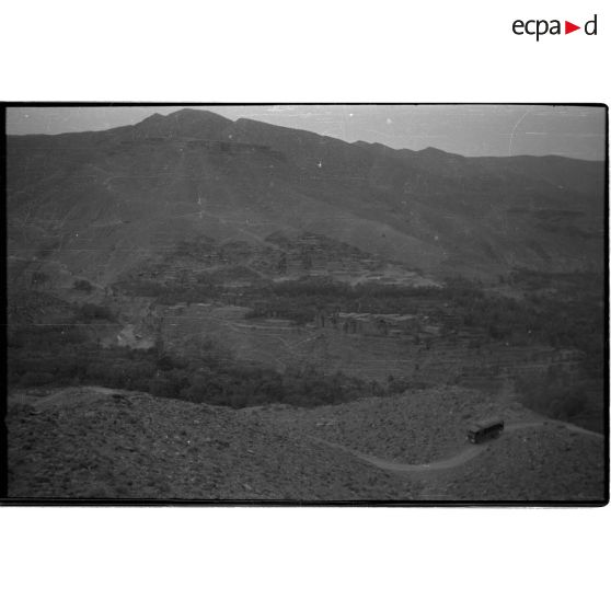 [Paysage de montagnes].