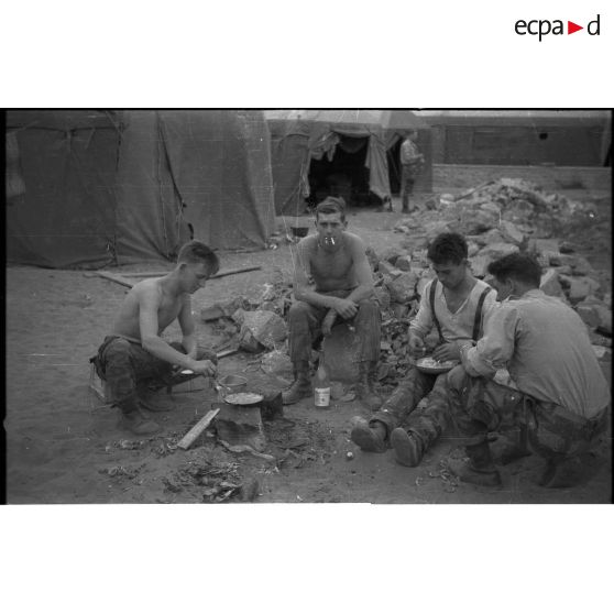 [L'heure du repas].