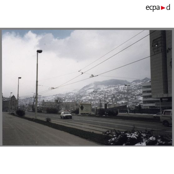 La Zmaja od Bosne au niveau du quartier de Marindvor - Sarajevo. [légende d'origine]