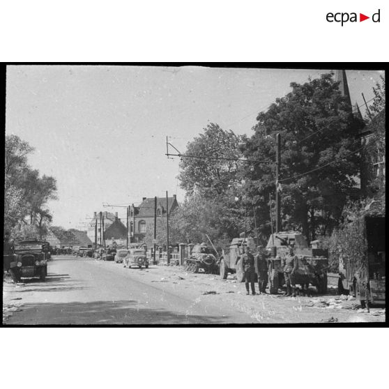 Rhe Feldy. [L'entrée d'une ville]. [Description en cours]