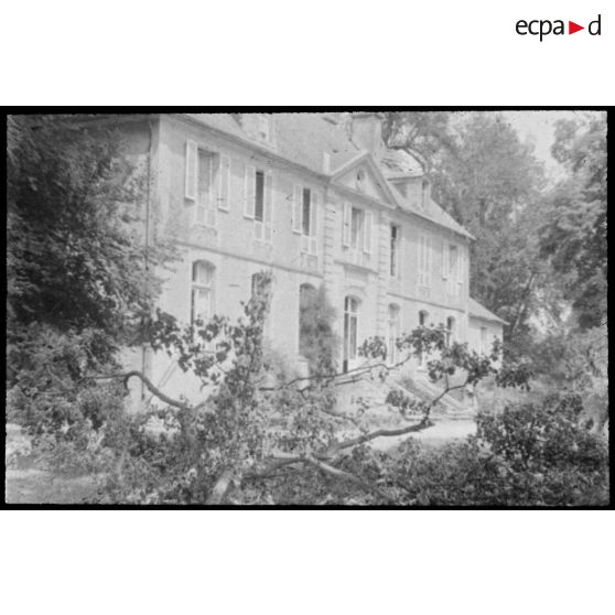 Normandie. [Château de Fontenay-le-Marmion]. [Description en cours]