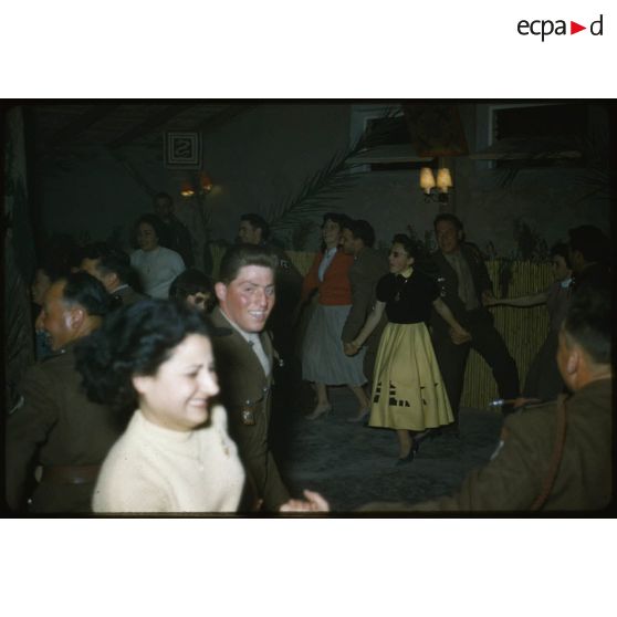 [Journée de la Saint-Georges 1958, bal au foyer du 3/12e RD]