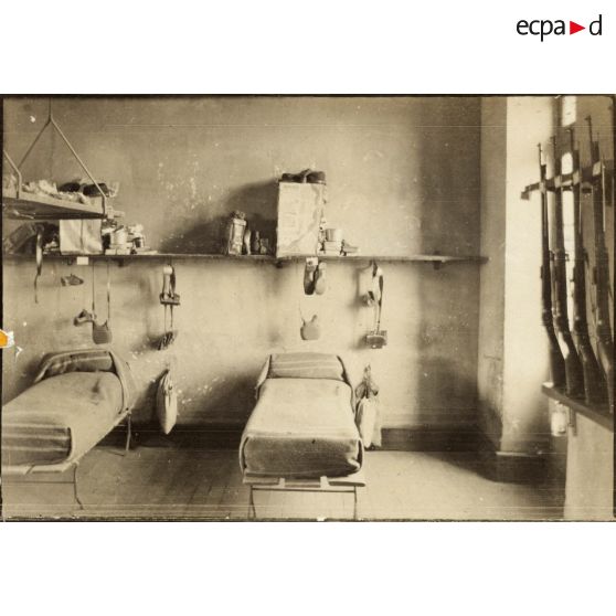 [Intérieur de chambrée].