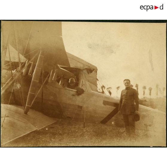 Essai de pilotage. [légende d'origine]
