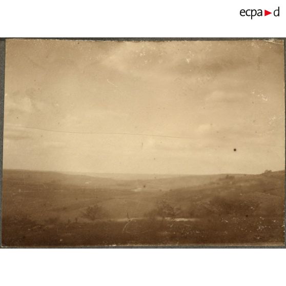 La vallée de la Marne d'où est partie la contre offensive de 1918. [légende d'origine]