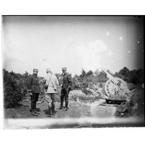 [Canon DCA 75].