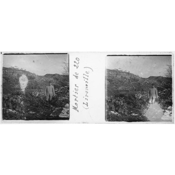 Mortier de 220 (Lironville). [légende d'origine]