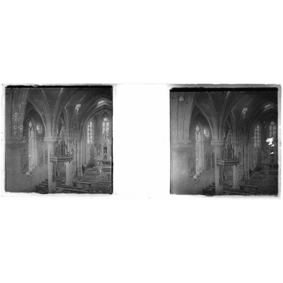 [Lironville. Intérieur de l'église].