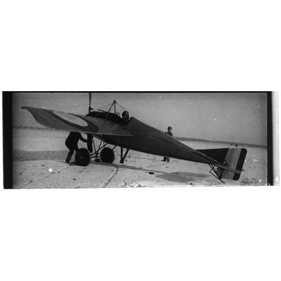 [Avion monoplan].