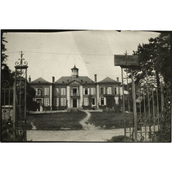 Château de Bonneuil. [légende d'origine]