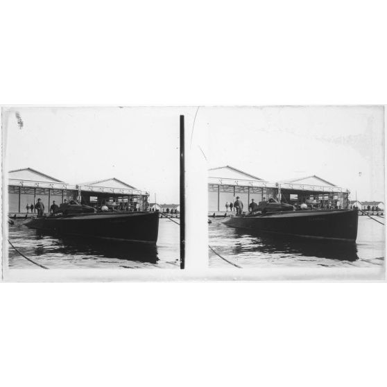 [Lac de Cazaux : bateau].