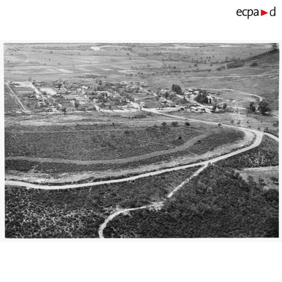 Vue aérienne. [légende d'origine]<br>