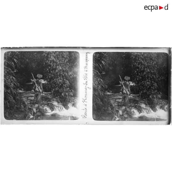 Route d'Hoang Su Phi à Bacquang. [légende d'origine]<br>