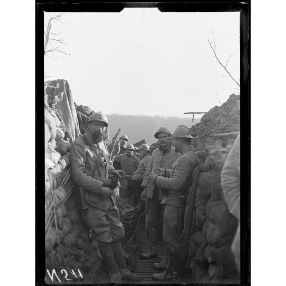 Près du Claon (Meuse), le boyau de Salonique. [légende d'origine]