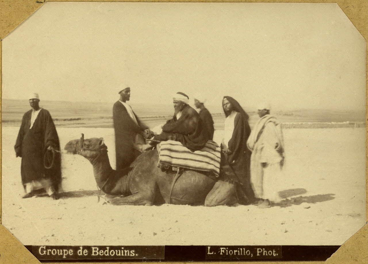 Groupe de Bedouins. [légende d'origine]