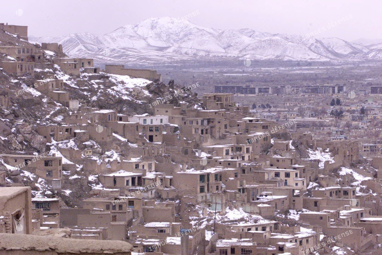 Vue de Kaboul et de la population.